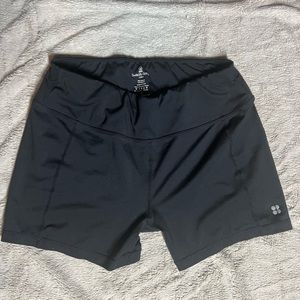Sweaty Betty contour workout shorts size Medium